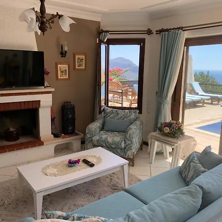 Lady Detached With Sea View Willa