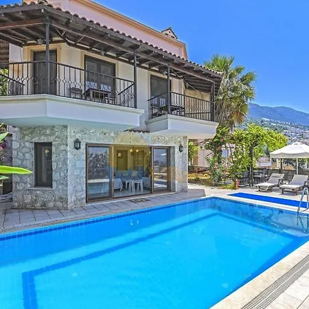 Villa Lady Detached With Sea View