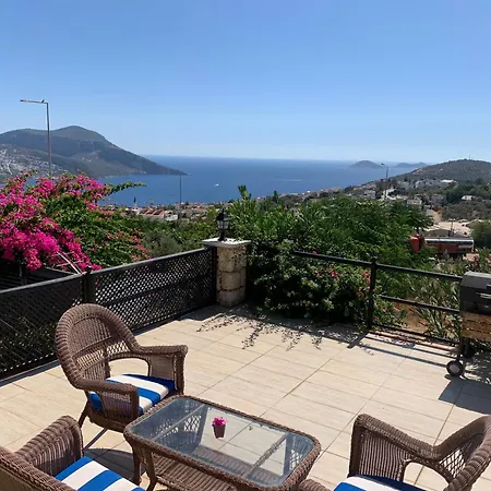 Lady Detached With Sea View Villa